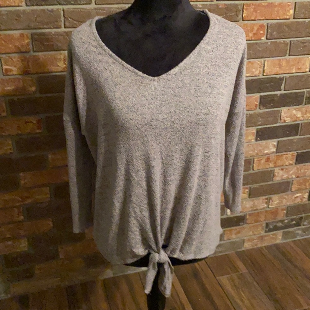 Size large brown tunic top tie detail in front